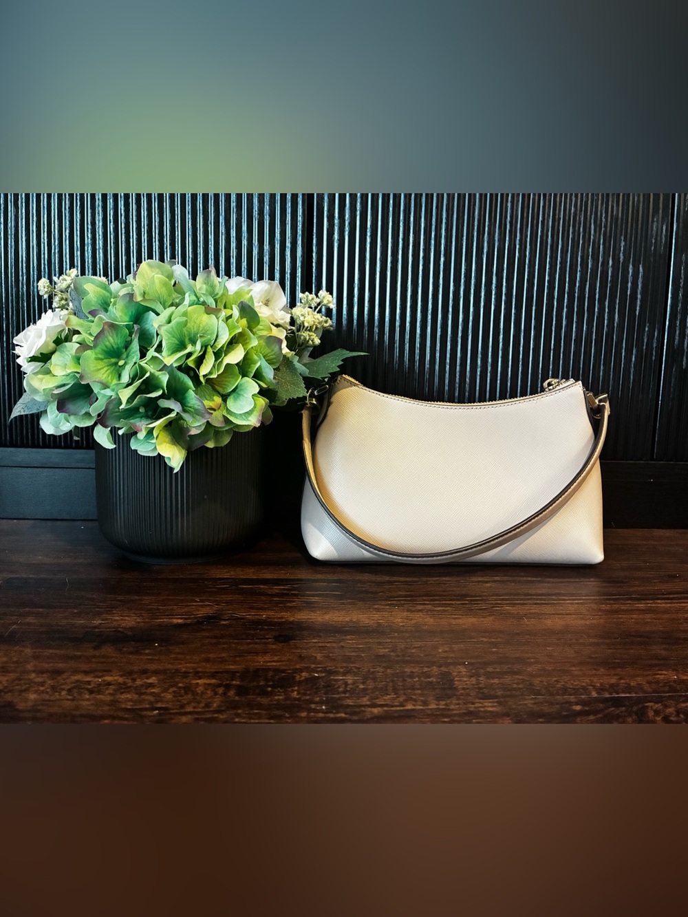 Kate Spade Light Beige Saffiano Shoulder Bag